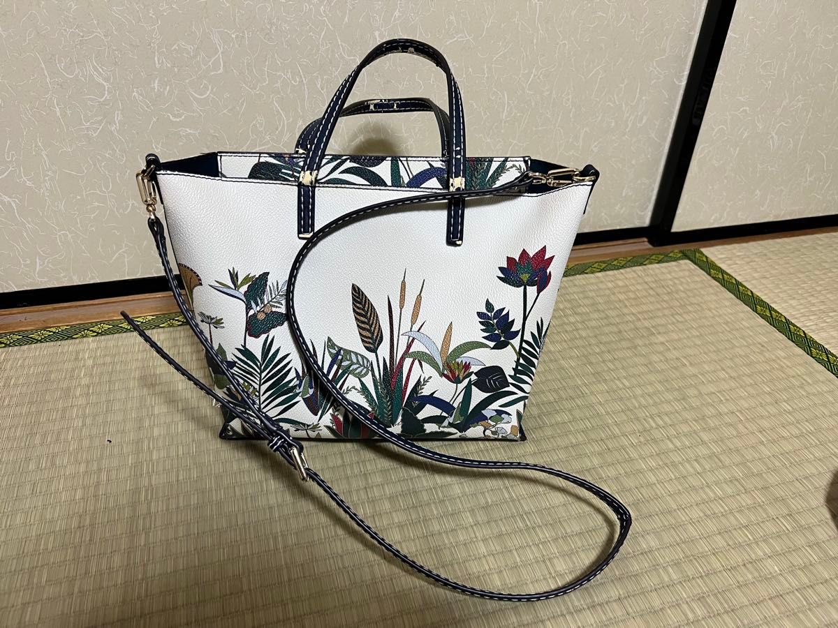 TORY BURCH トリーバーチ トートバッグ 総柄 ボタニカル｜Yahoo!フリマ