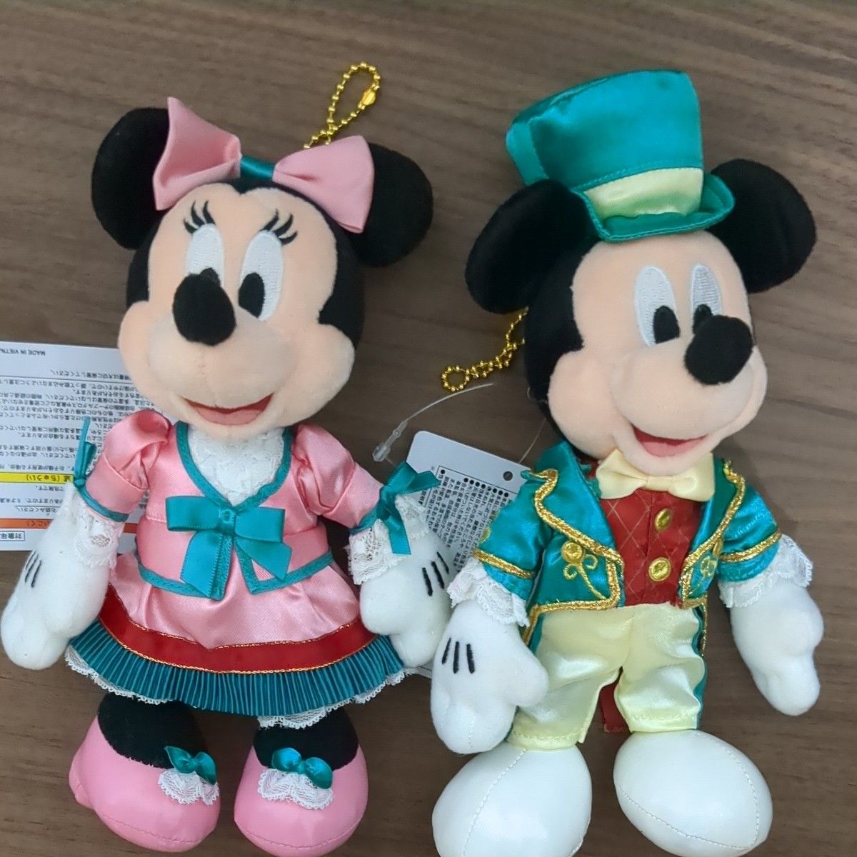 東京ディズニーランドホテル 宿泊者限定 ミッキー/ミニー バッチ