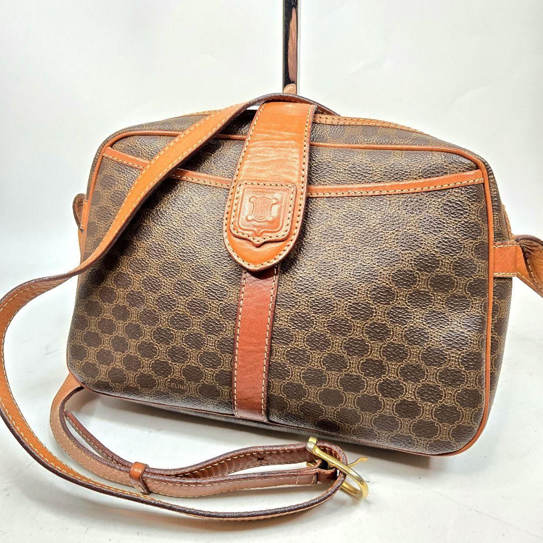 美品 CELINE ショルダーバッグ マカダム柄 トリオンフ｜Yahoo!フリマ