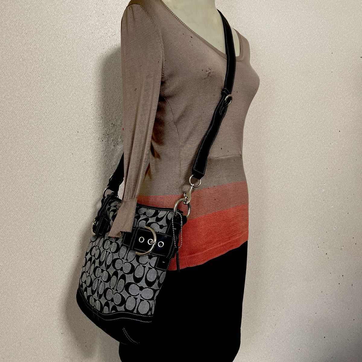 COACH 未使用状態(^^)人気のBLACKシグネチャー2WAYショルダー｜Yahoo