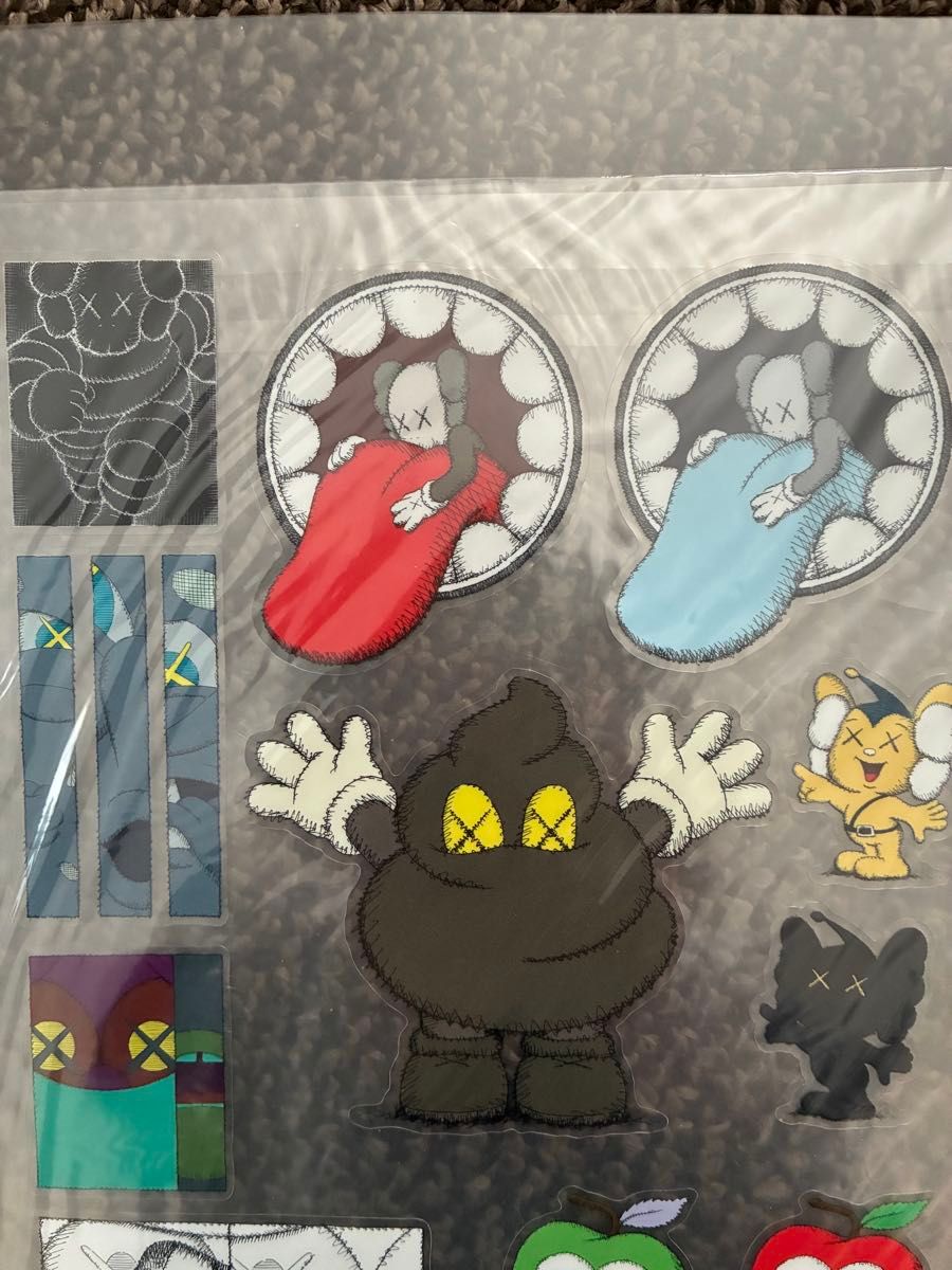 Original Fake オリジナルフェイクKaws カウズ クリアステッカー