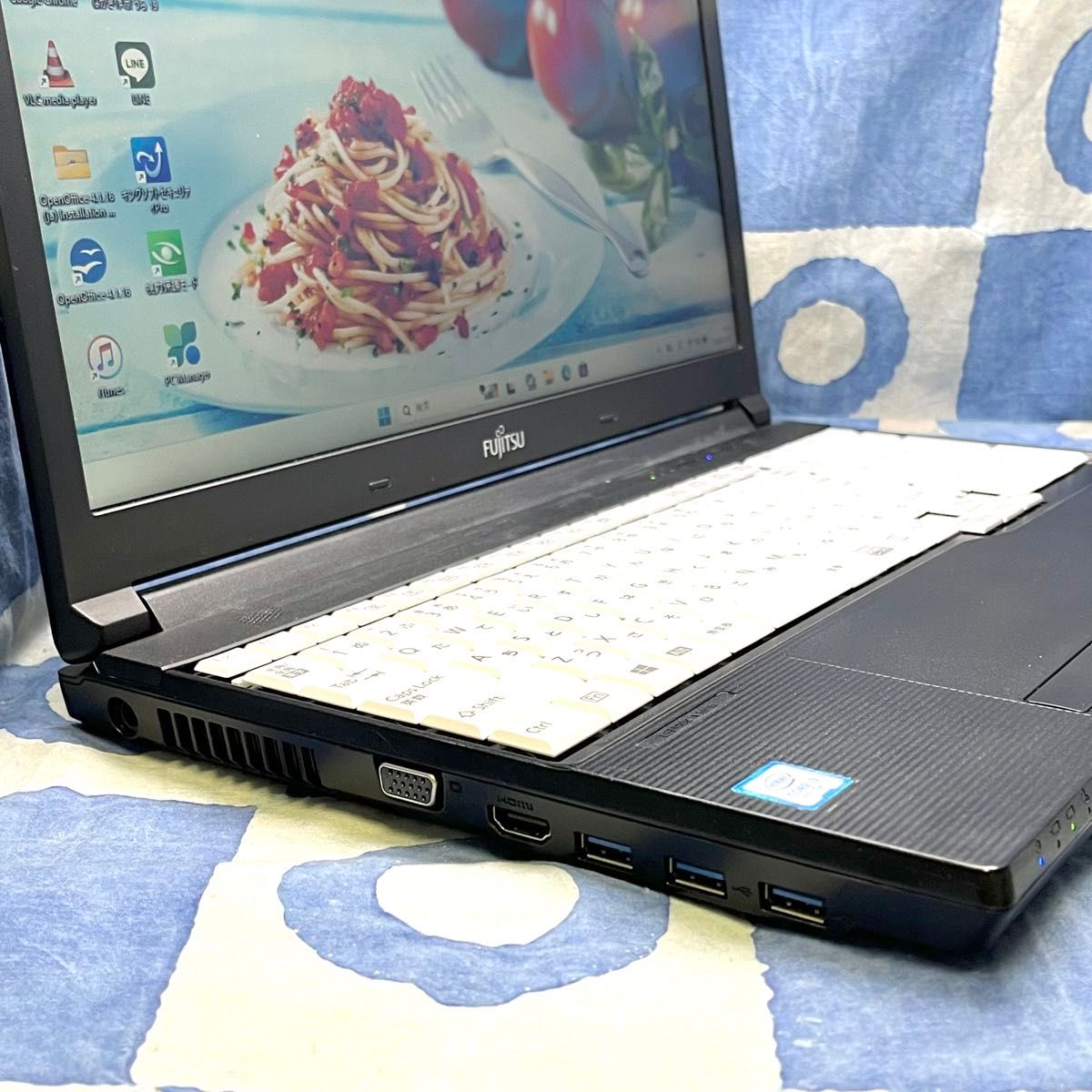 特価 第8世代 SSDでサクサク快適 大人な黒ノートパソコン Windows11