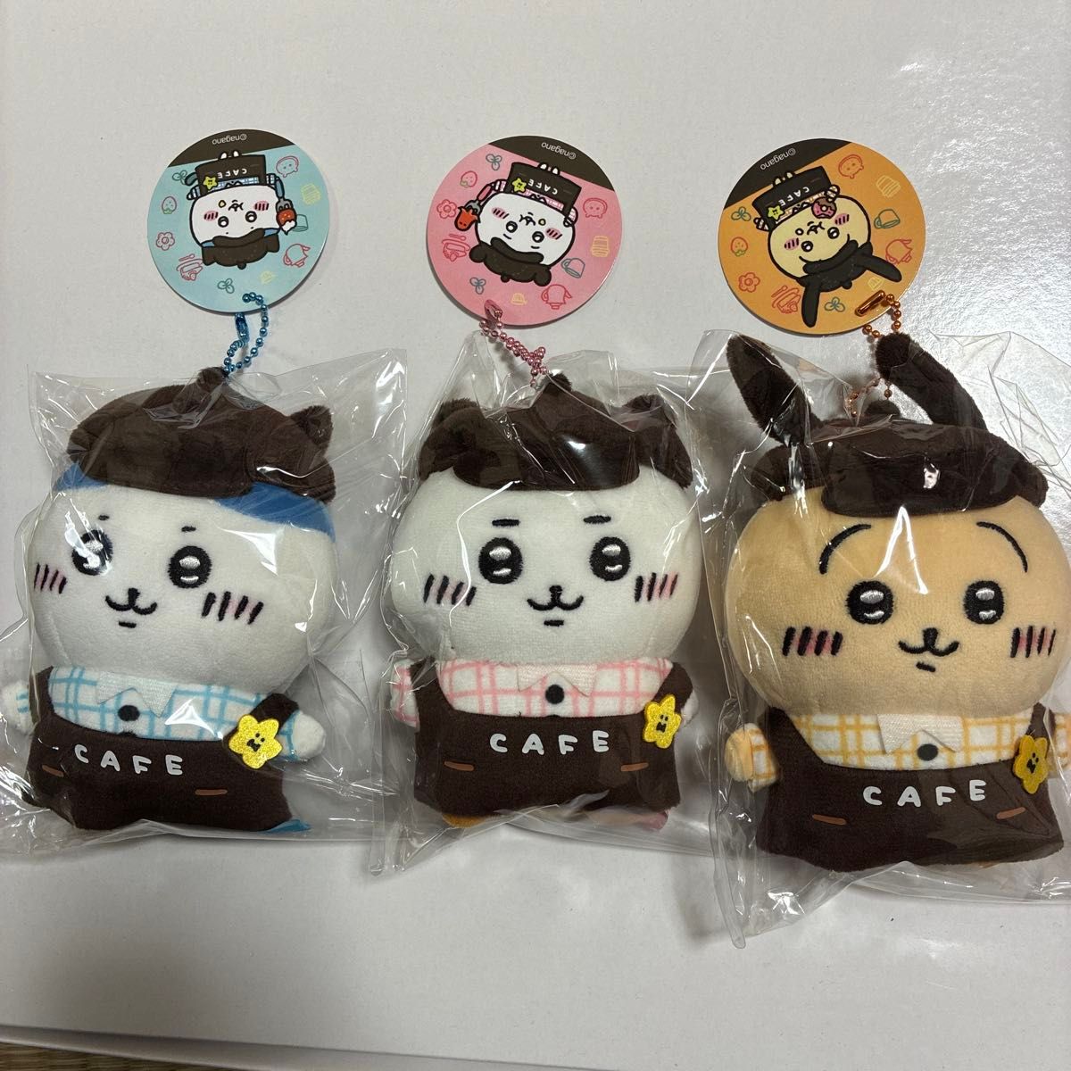 公式品]・ちいかわ カフェの店員さんマスコット 3種セット｜Yahoo