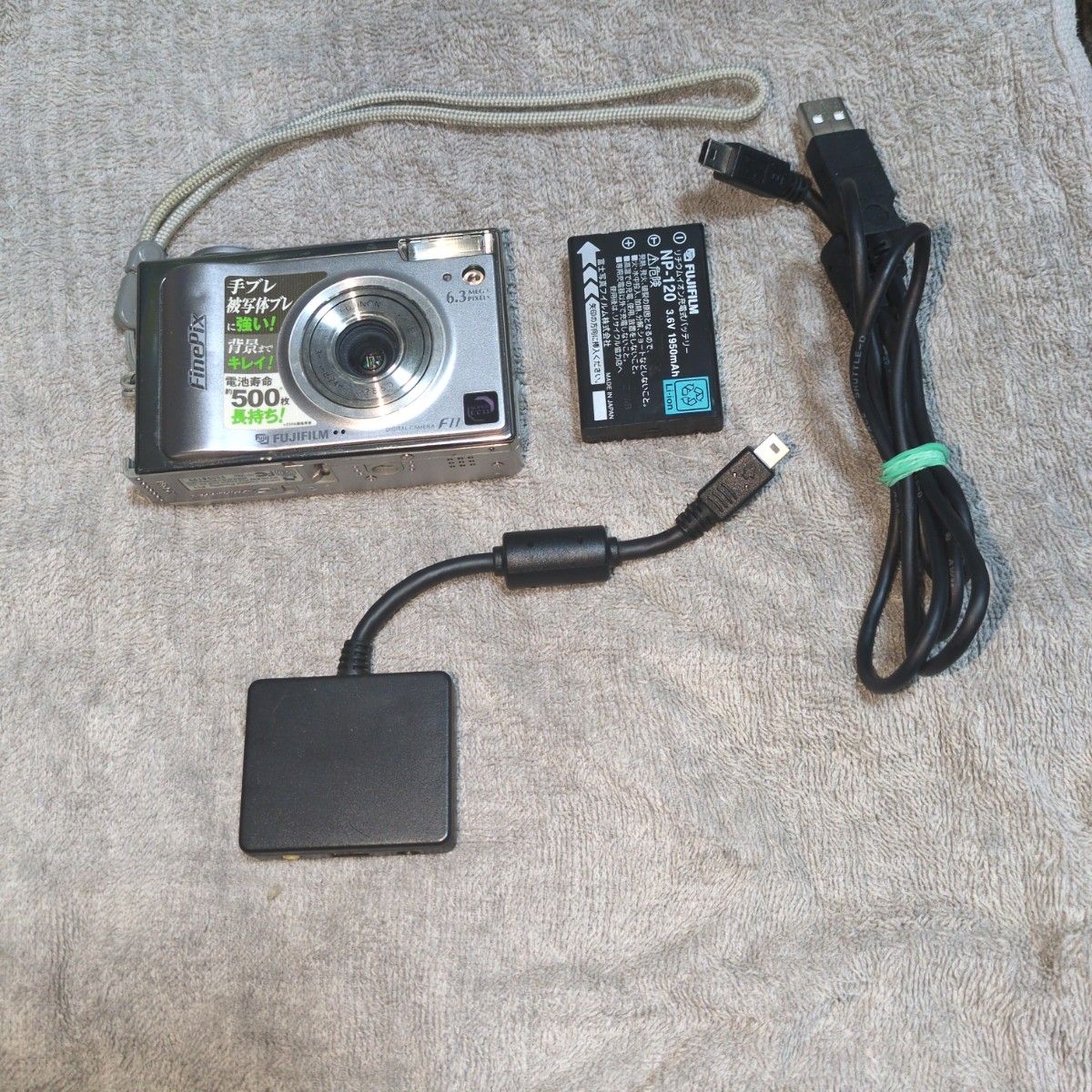 FUJIFILM FinePix F11 デジタルカメラ 6 3 MEGAPIXEL ジャンク品