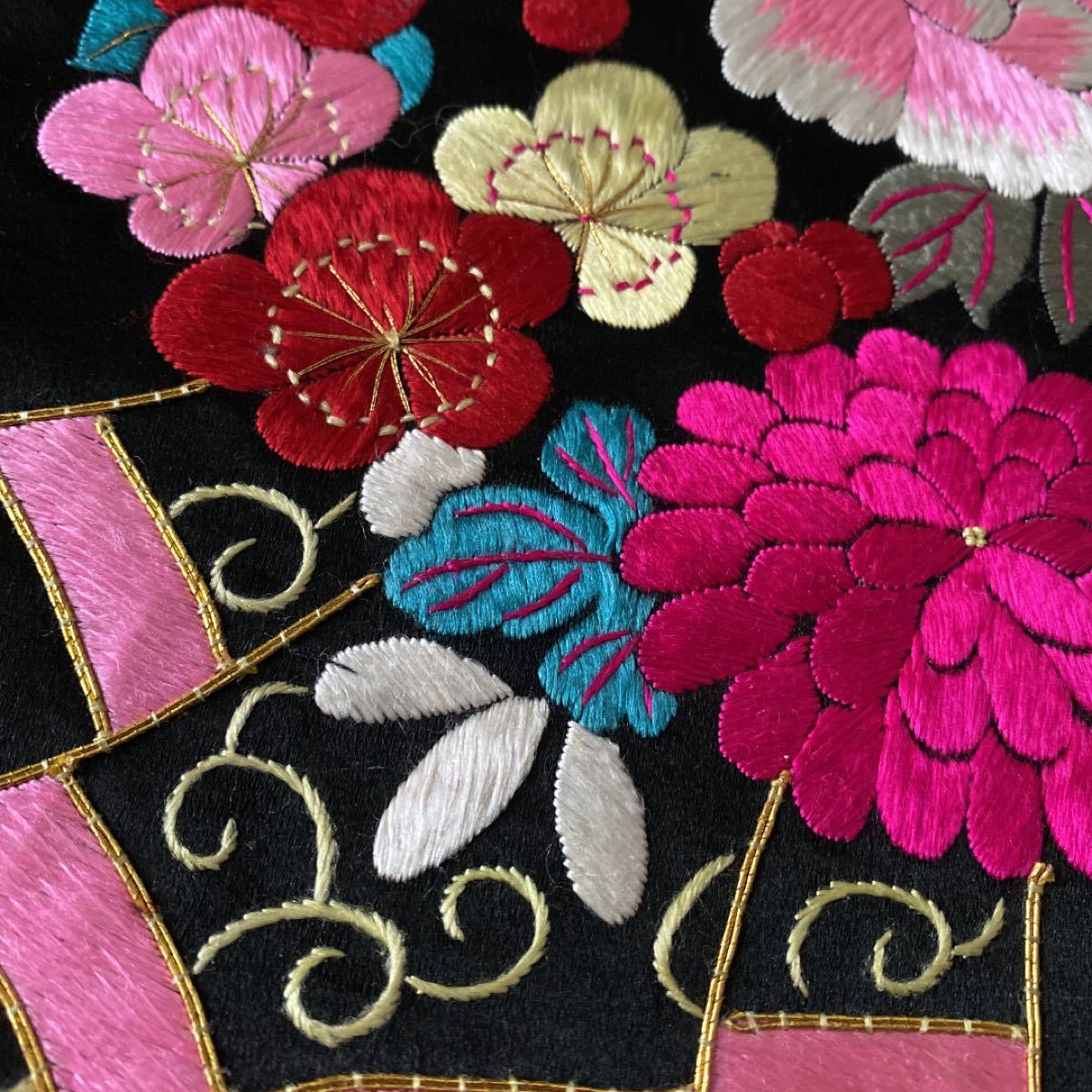 未使用品 アンティーク帯 黒繻子 刺繍名古屋帯 正絹 黒地 大正ロマン