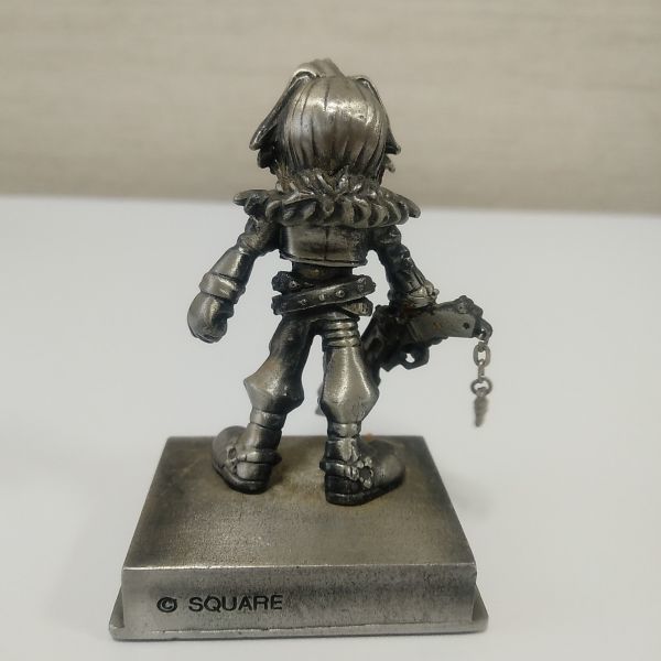 スコール クロムフィギュア FF8 フィギュア FAINALFANTASY8 ファイナル