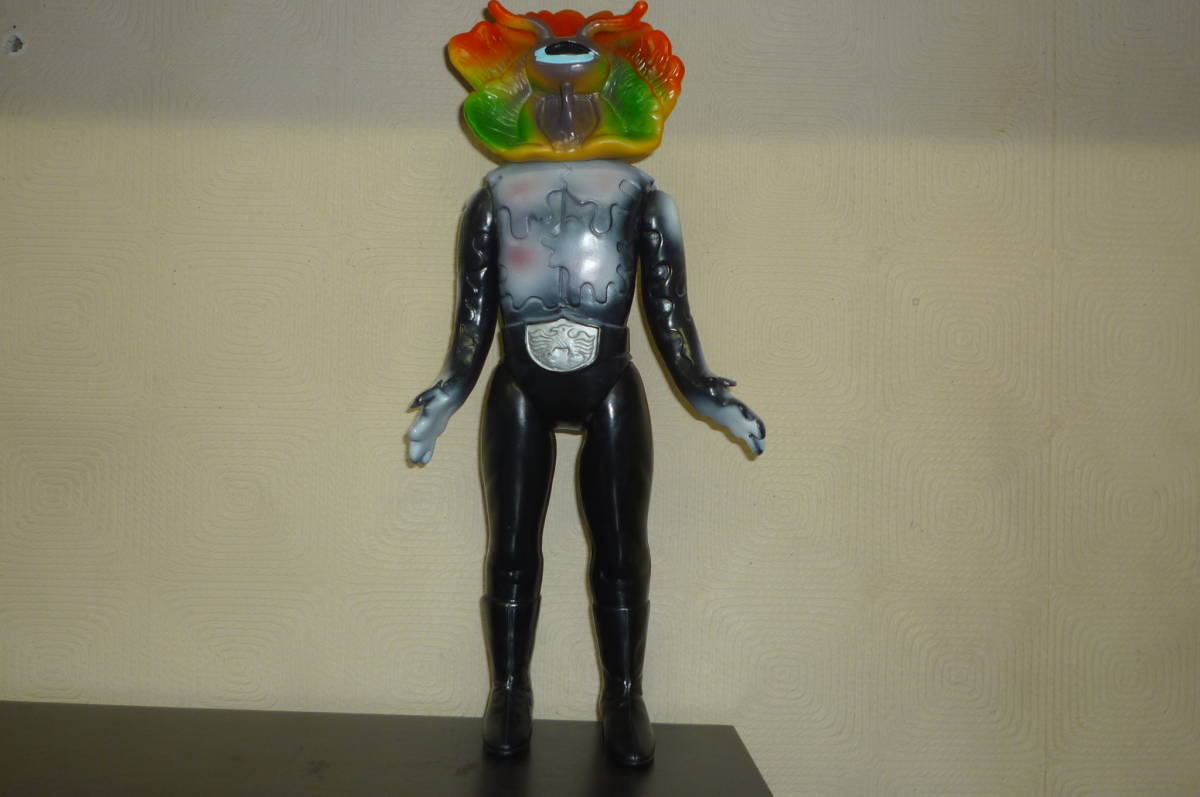 Yahoo!オークション - 当時物 ・ 仮面ライダー 怪人【 ドクダリアン