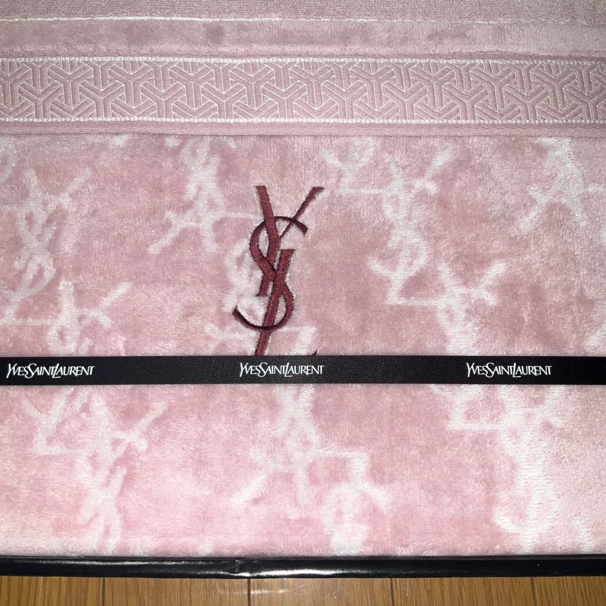 イヴサンローラン タオルケット ピンク｜Yahoo!フリマ（旧PayPayフリマ）