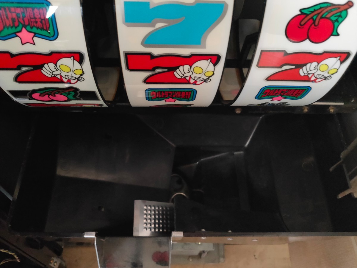 パチスロ実機 サミー ウルトラマン倶楽部3 CT機｜Yahoo!フリマ（旧