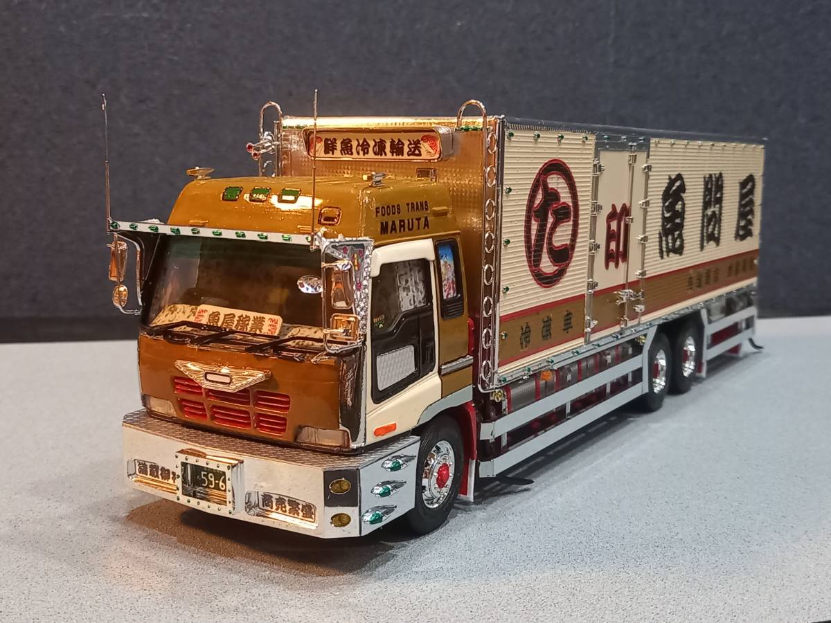 Yahoo!オークション - 1/32いすゞギガ冷凍車完成品