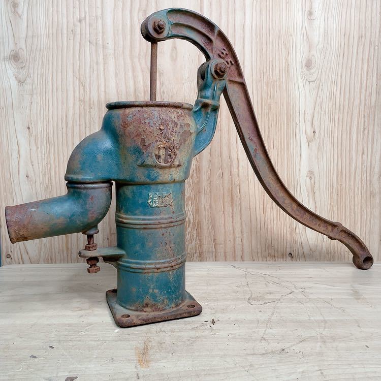 手漕ぎポンプ 川本式 手押し レトロ アンティーク 井戸 昭和 古民家