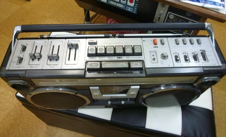 Yahoo!オークション - 昭和レトロ 昔のラジカセ シャープ GF-305SB ジ