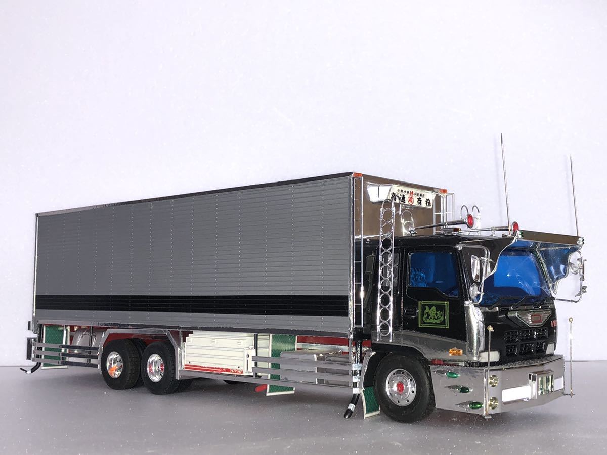 Yahoo!オークション - 1/32 いすゞ ギガ 冷凍車 大型デコトラ完成品 え