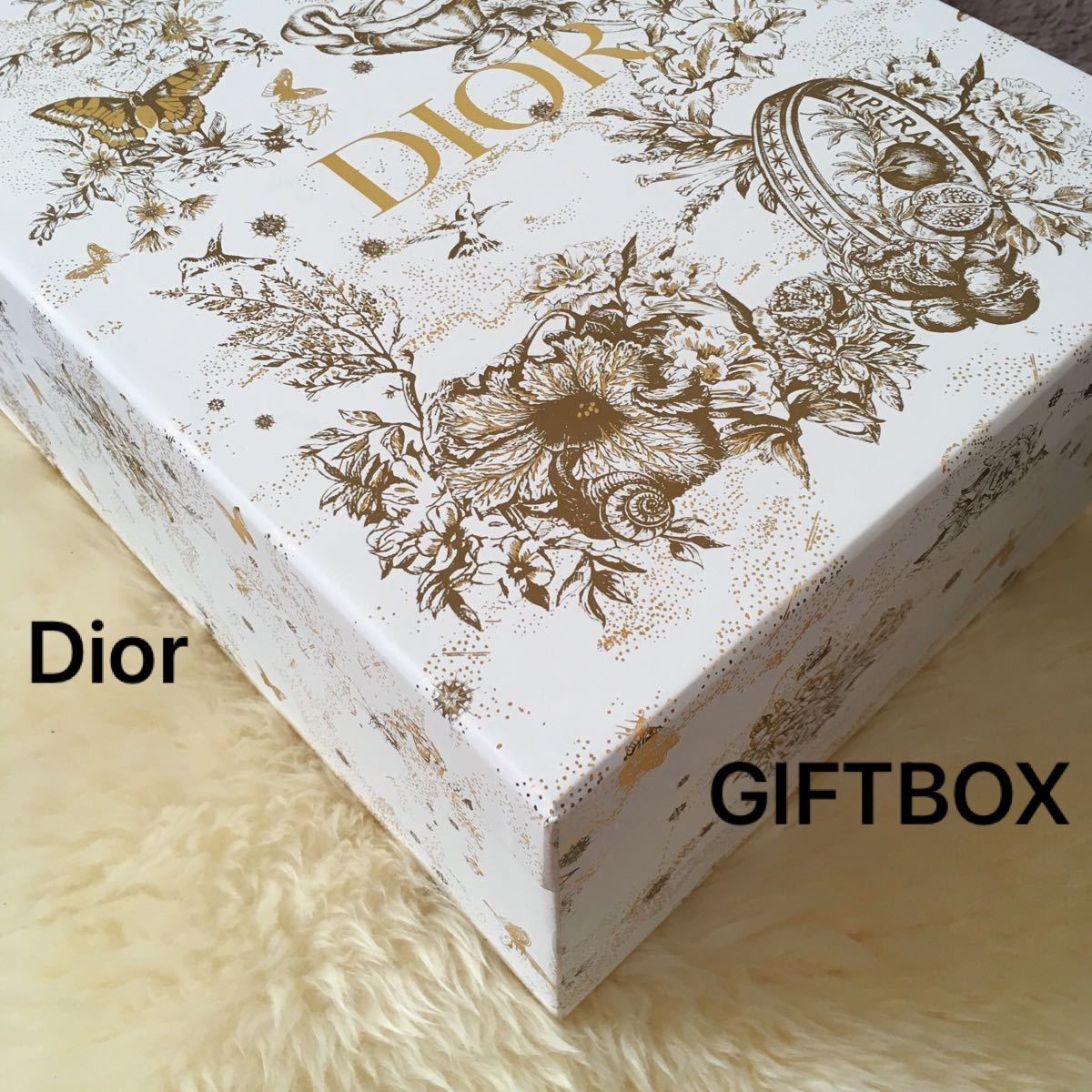 Dior クリスマス限定 ギフトBOX 箱｜Yahoo!フリマ（旧PayPayフリマ）