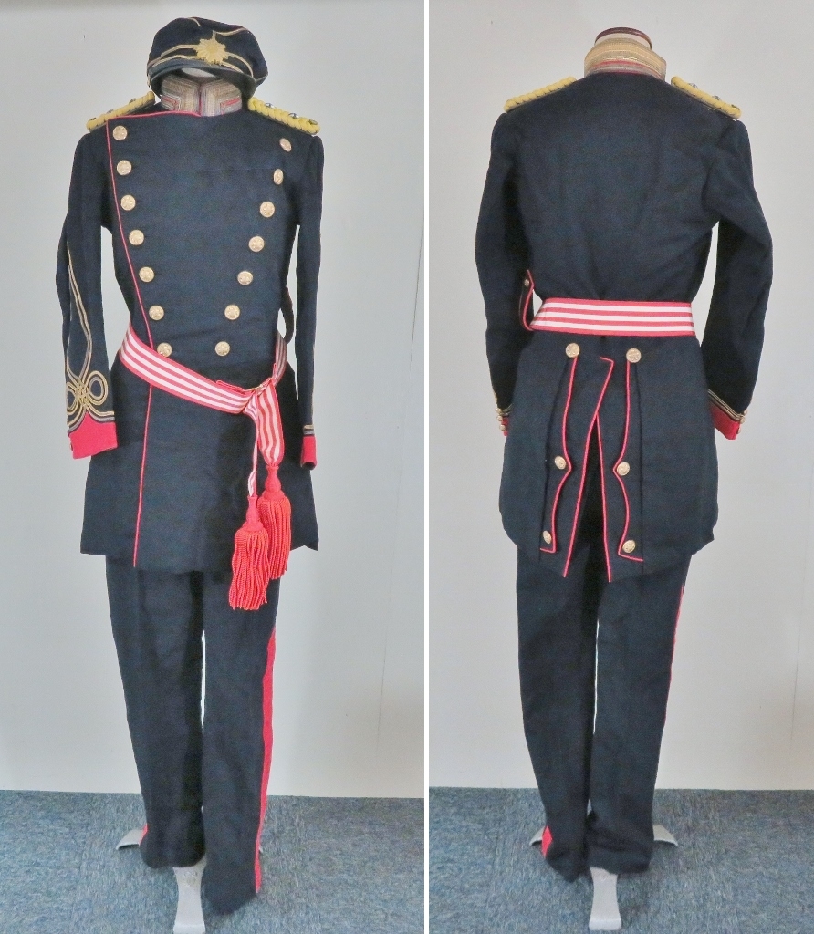 Yahoo!オークション - 旧日本陸軍 中尉 大礼服 上下 飾帯 正肩章 大礼