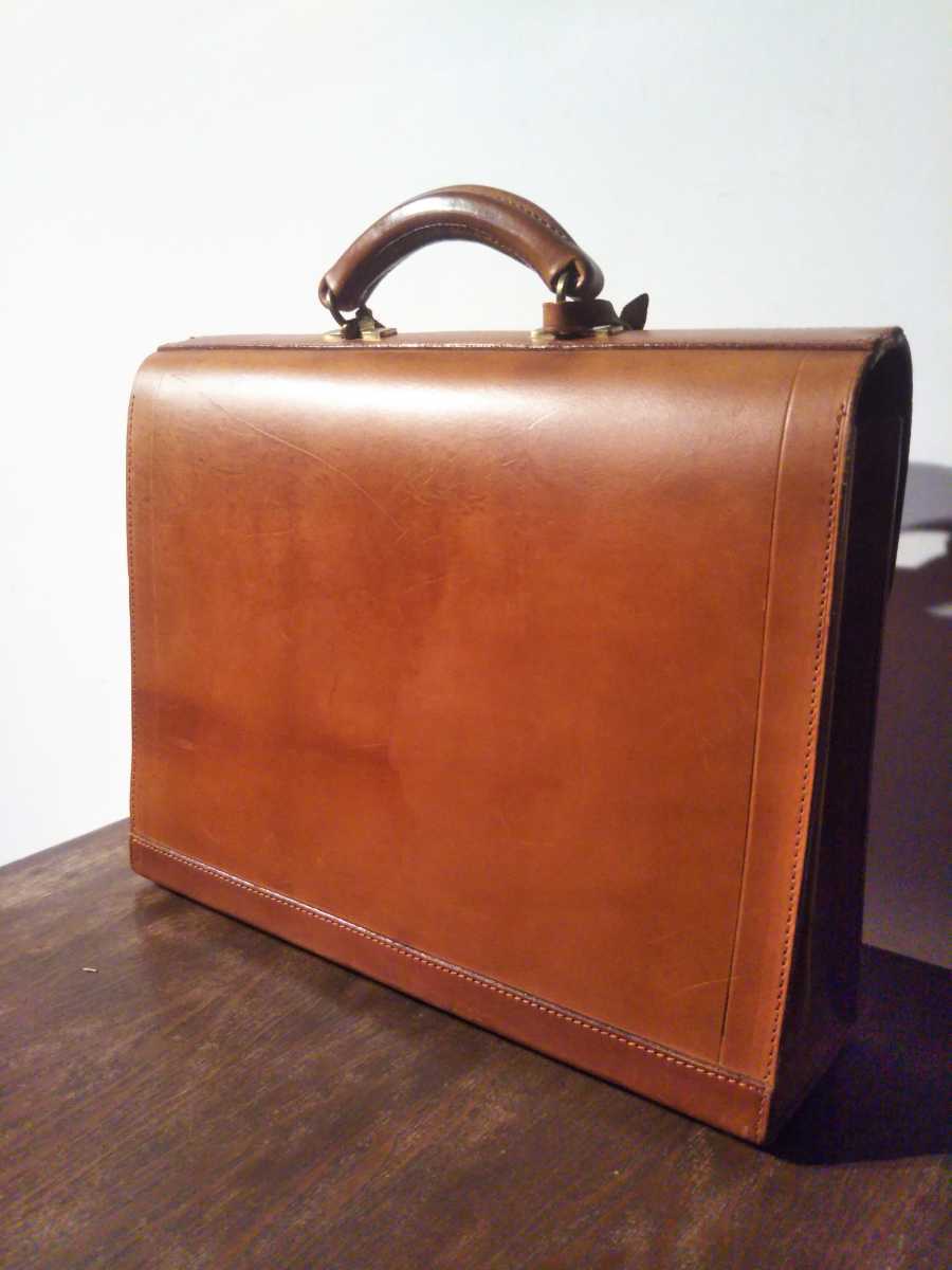 Yahoo!オークション - 極美品 最高級 ロイズラゲッジ Lloyd's 厚革ブラ