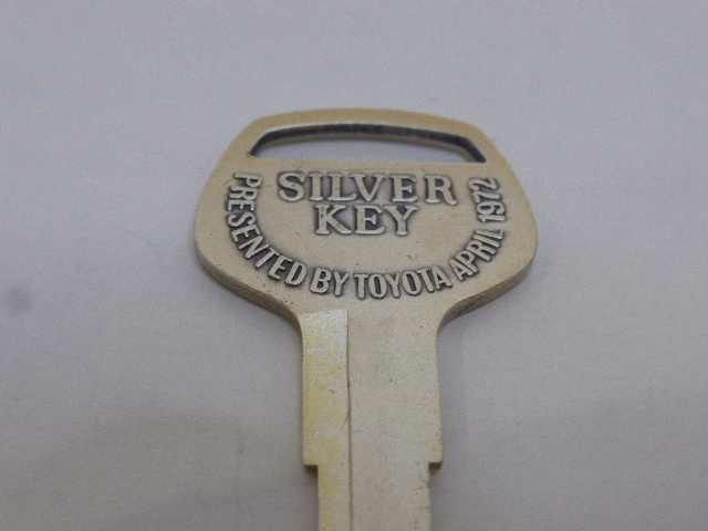 Yahoo!オークション - TOYOTA MOTOR 1972 SILVER KEY 純銀製鍵 非売品