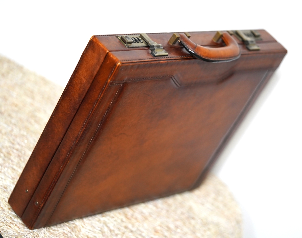 日本製 本革 レザー アタッシュケース 鍵付き 茶色 ブラウン