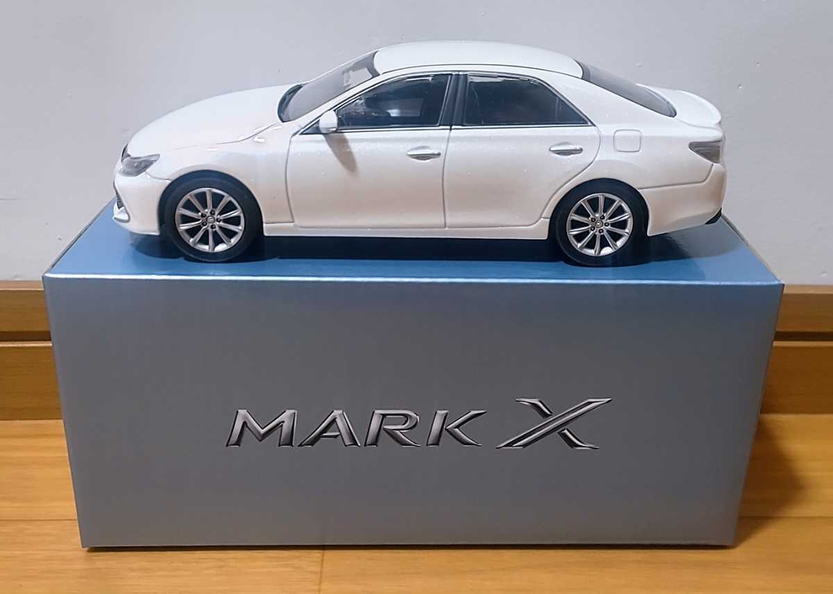 Yahoo!オークション - トヨタ マークX 1/30 カラーサンプルミニカー ホ