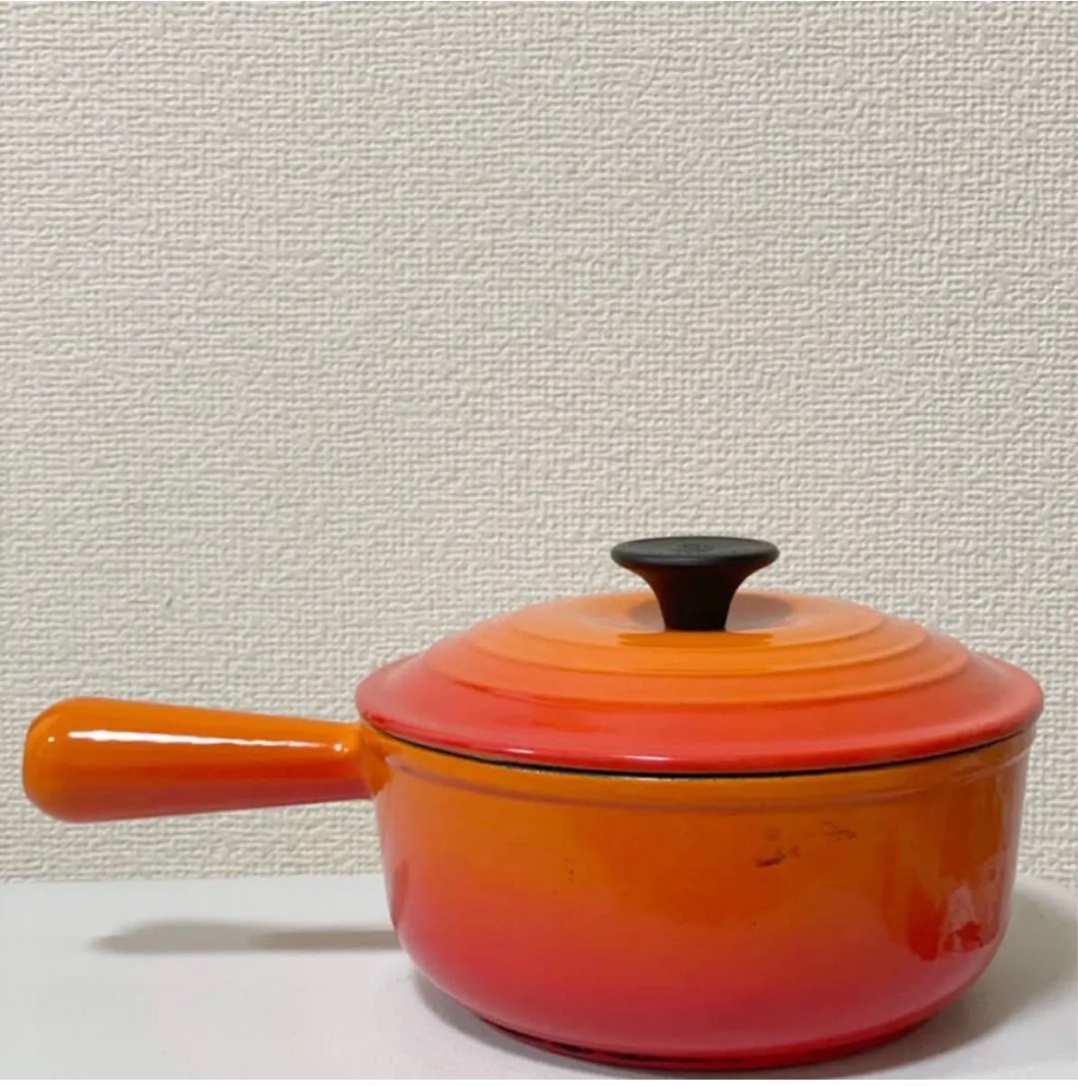 美品ルクルーゼLECREUSETソースパン18cmオレンジ 鋳物ホーロー片手鍋