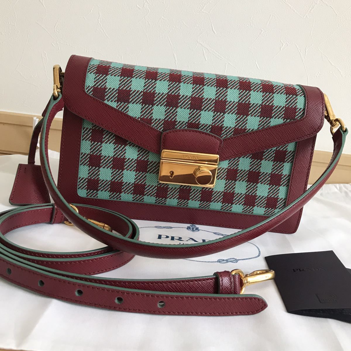 Yahoo!オークション - 激レア 美品 PRADA プラダ 紗栄子さん愛用 チェ