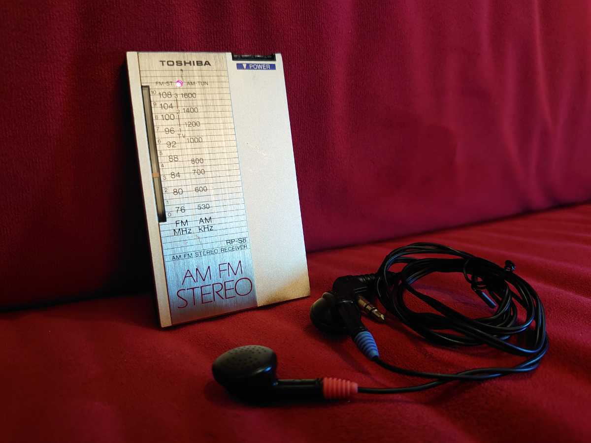 Yahoo!オークション - 【TOSHIBA】RP-S8 ポケットラジオ ポータブル ラ