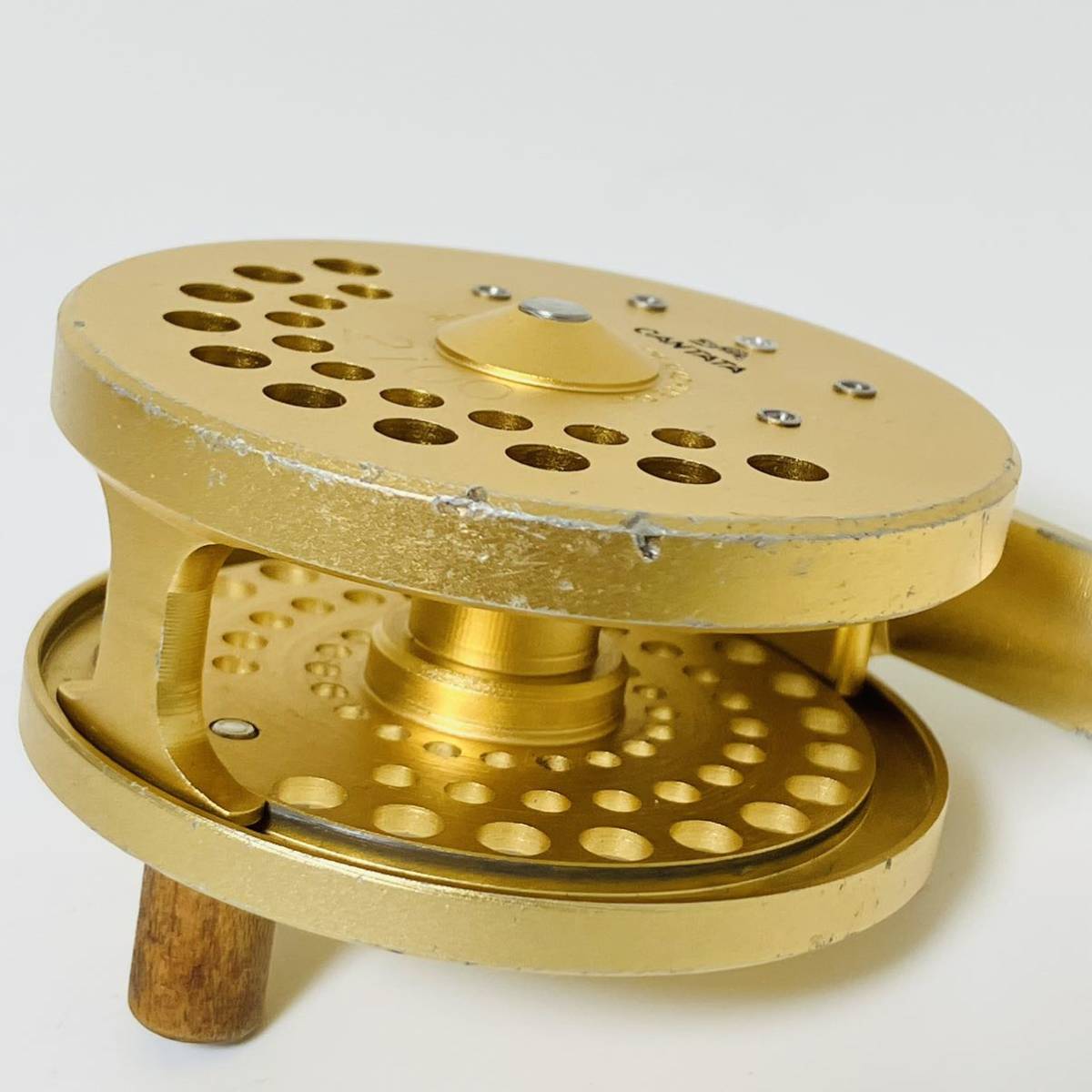 超貴重UFMウエダ CANTATA 2100 カンタータ 2100 フライリール 釣具