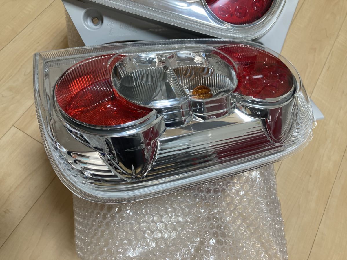 美品 点灯確認済 ダイハツ ミラココア LED 後期テール L675S テール