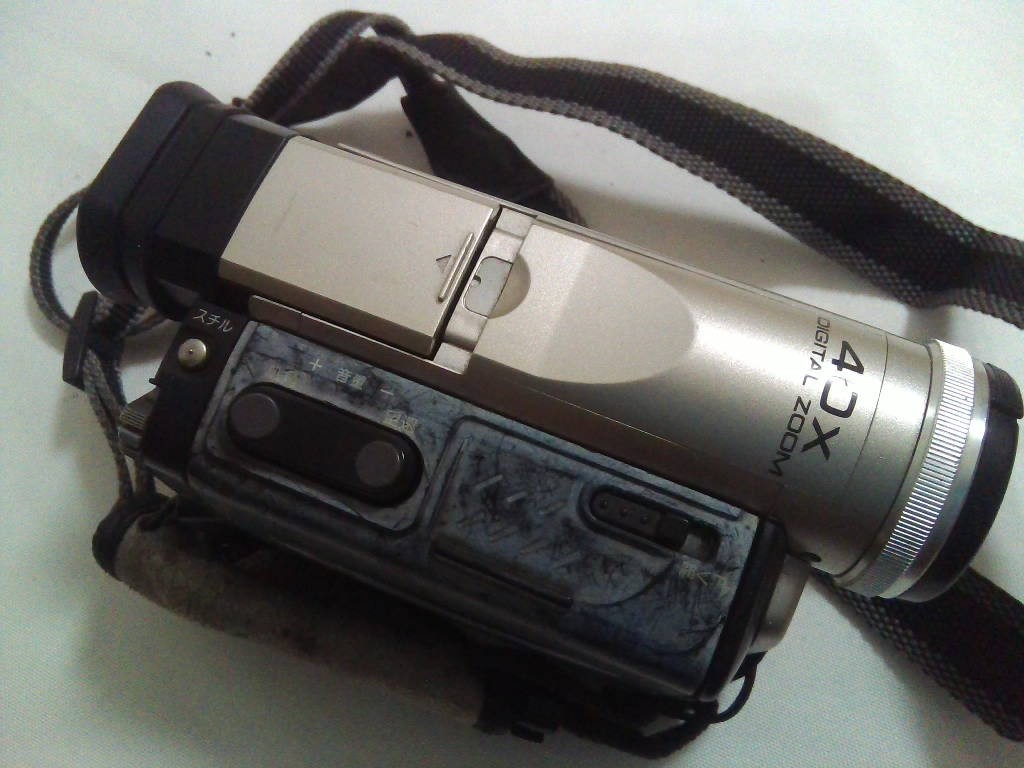 Yahoo!オークション - SHARP VL-G1K miniDV デジタルビデオカメラ 現状