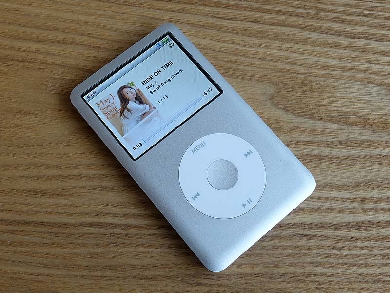 iPod Classic 第6 5世代 120GB シルバー A1238 モデル MB562J かなり