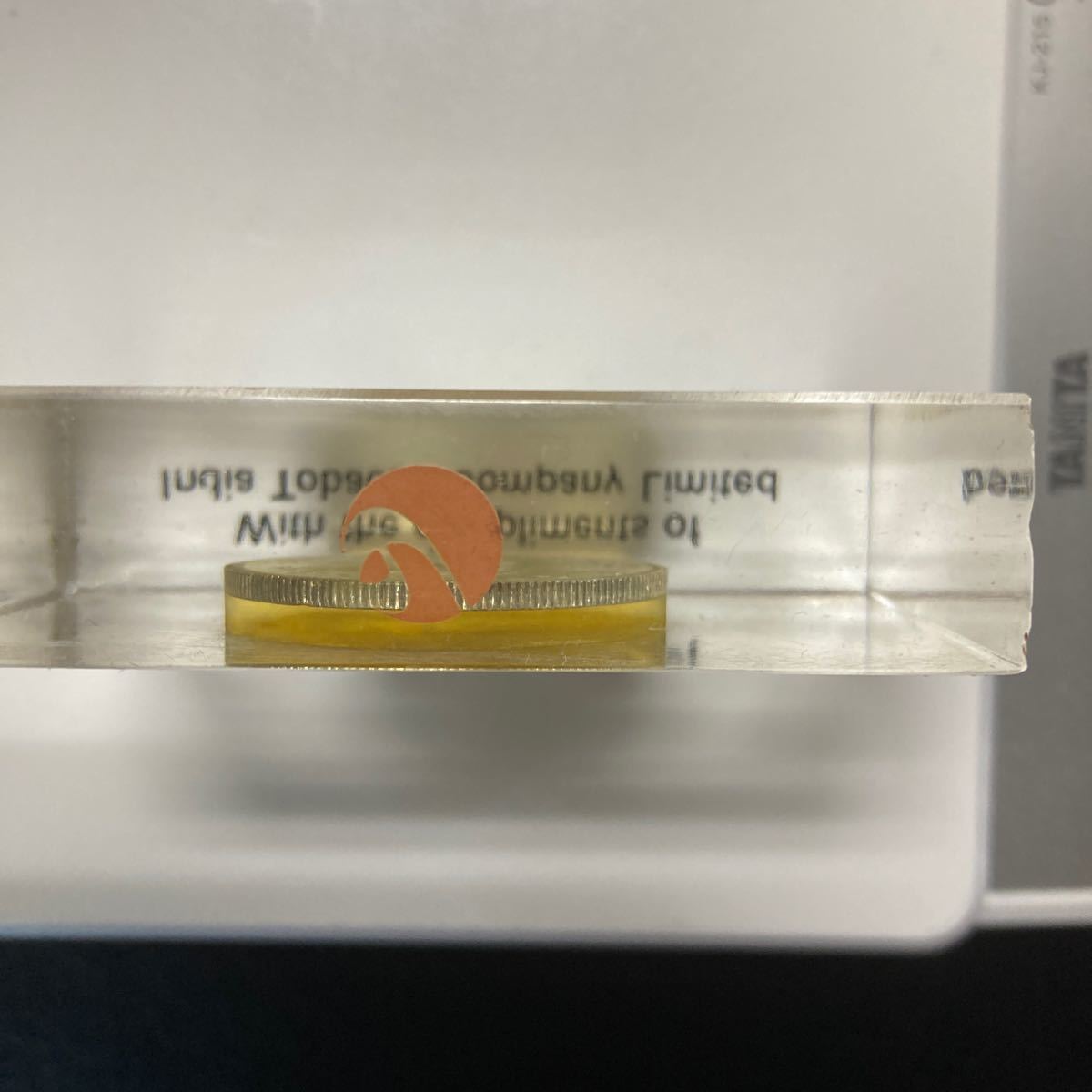 インド10ルピー銀貨 ガンジー クリスタルペーパーウエイト｜Yahoo