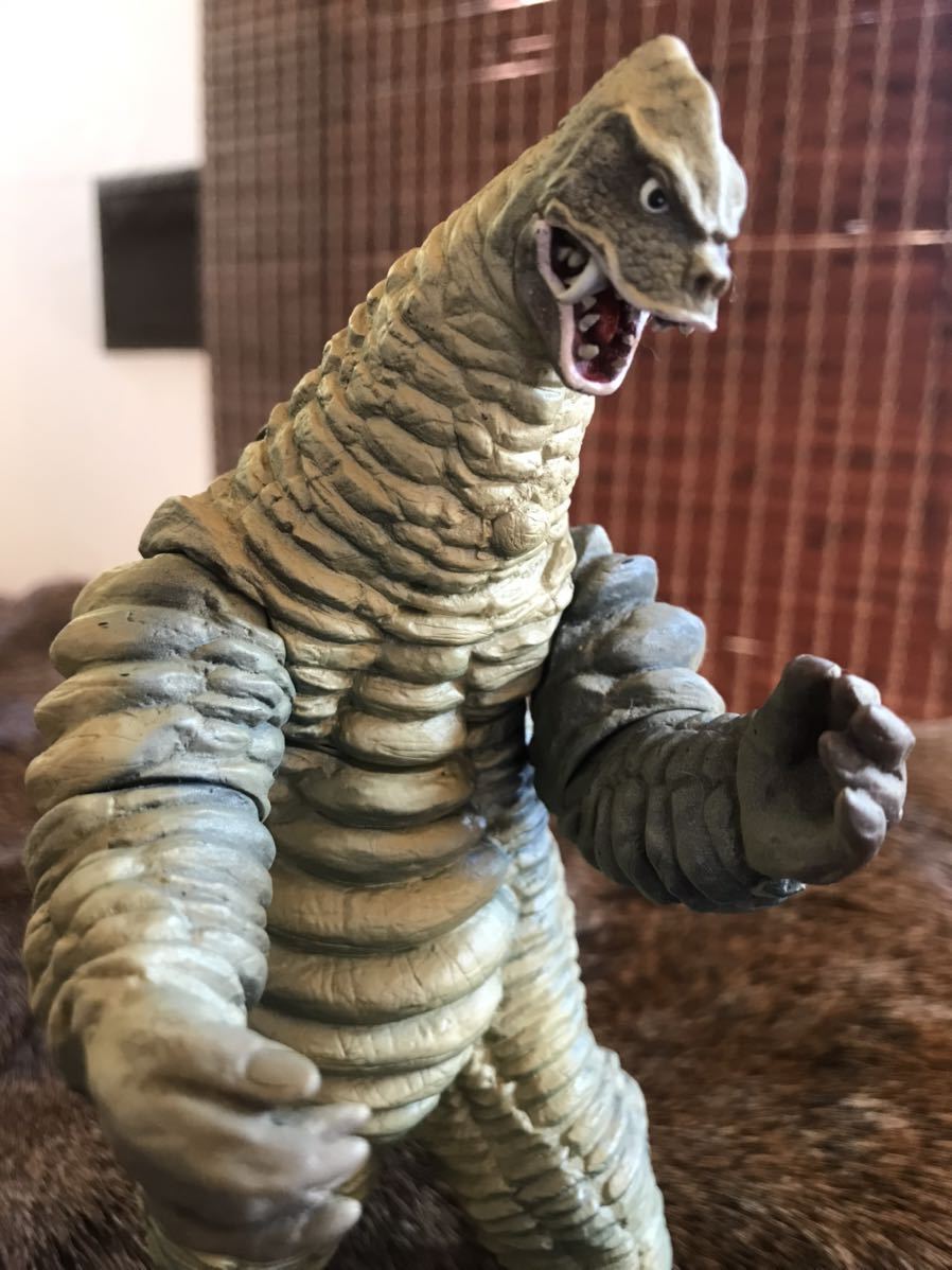 レッドキング二代目（CCP）ガンメタリックver. 500個限定ソフビ未開封