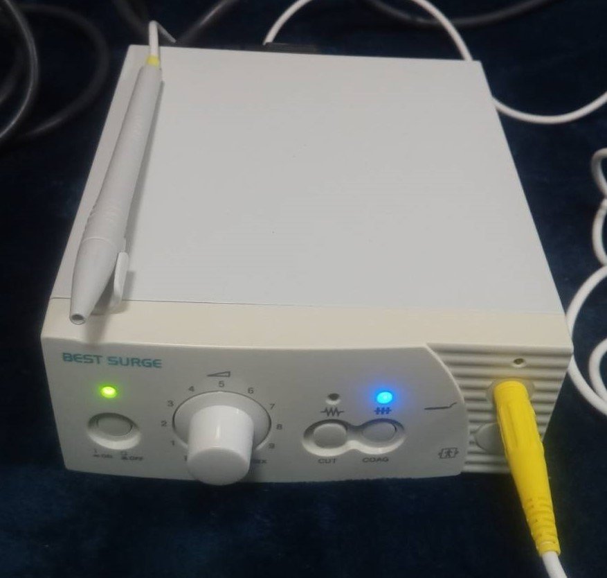 Yahoo!オークション 【中古】 ヨシダ 電気メス ベストサージ TME-701型