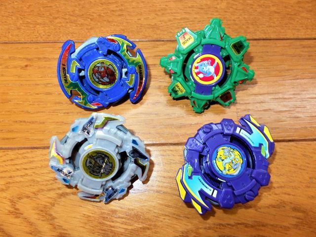 Yahoo!オークション - ベイブレード4点セット《ドランザー キッズドラ