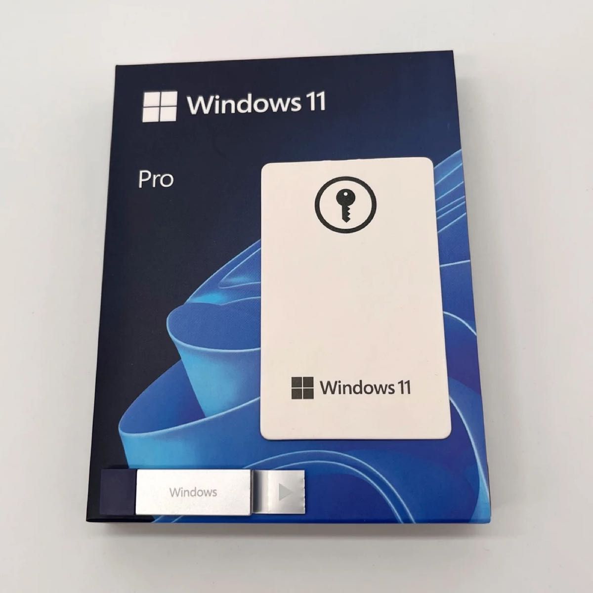 正規】Windows 11 Pro USB パッケージ版(英語) 新品未開封 日本語