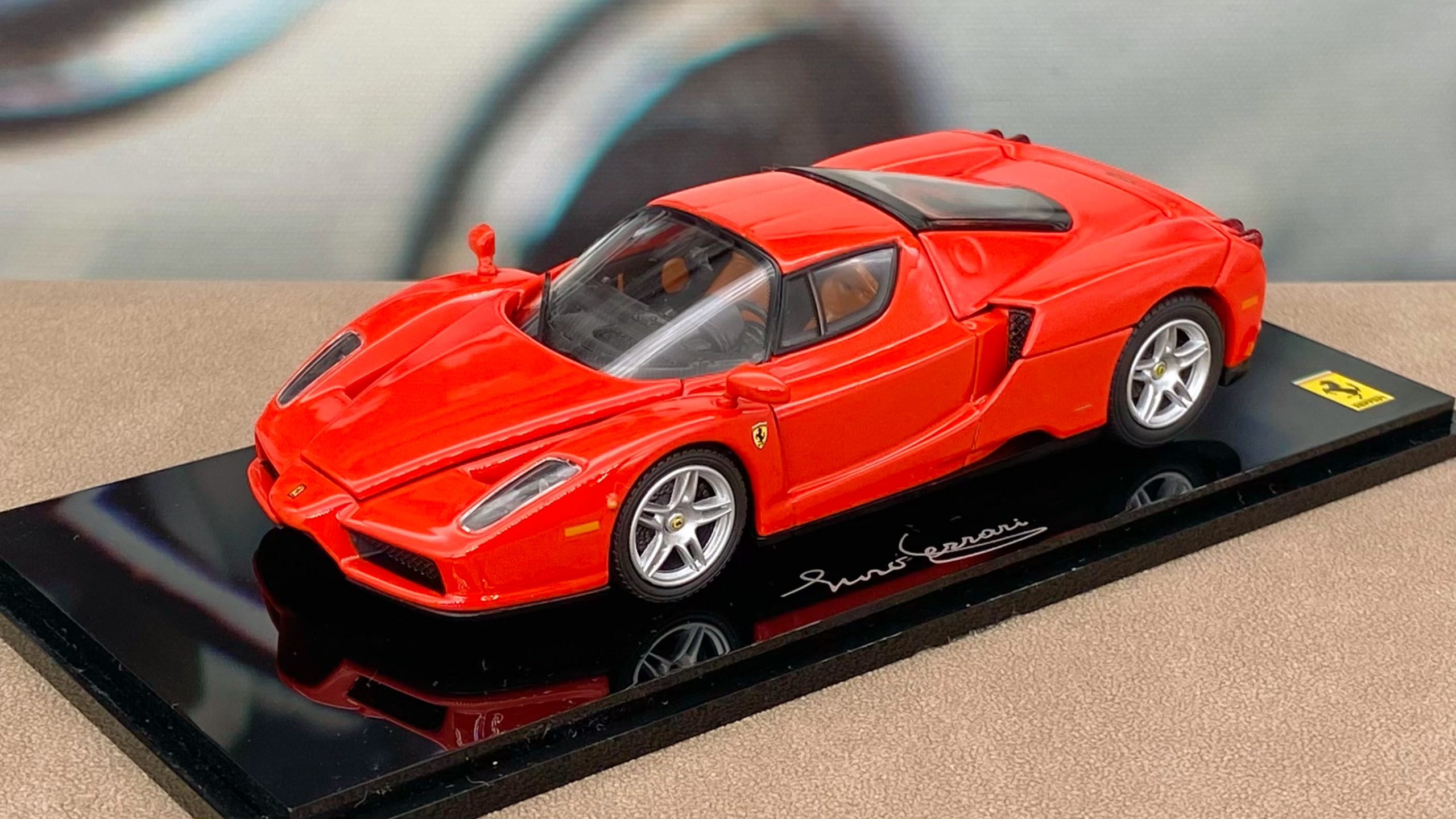 KYOSHO 1:43 Ferrari Enzo Red - AUTOLETS