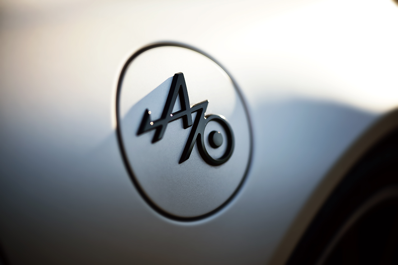 アルピーヌ「A110」は、ワインディングロードを愛するすべての