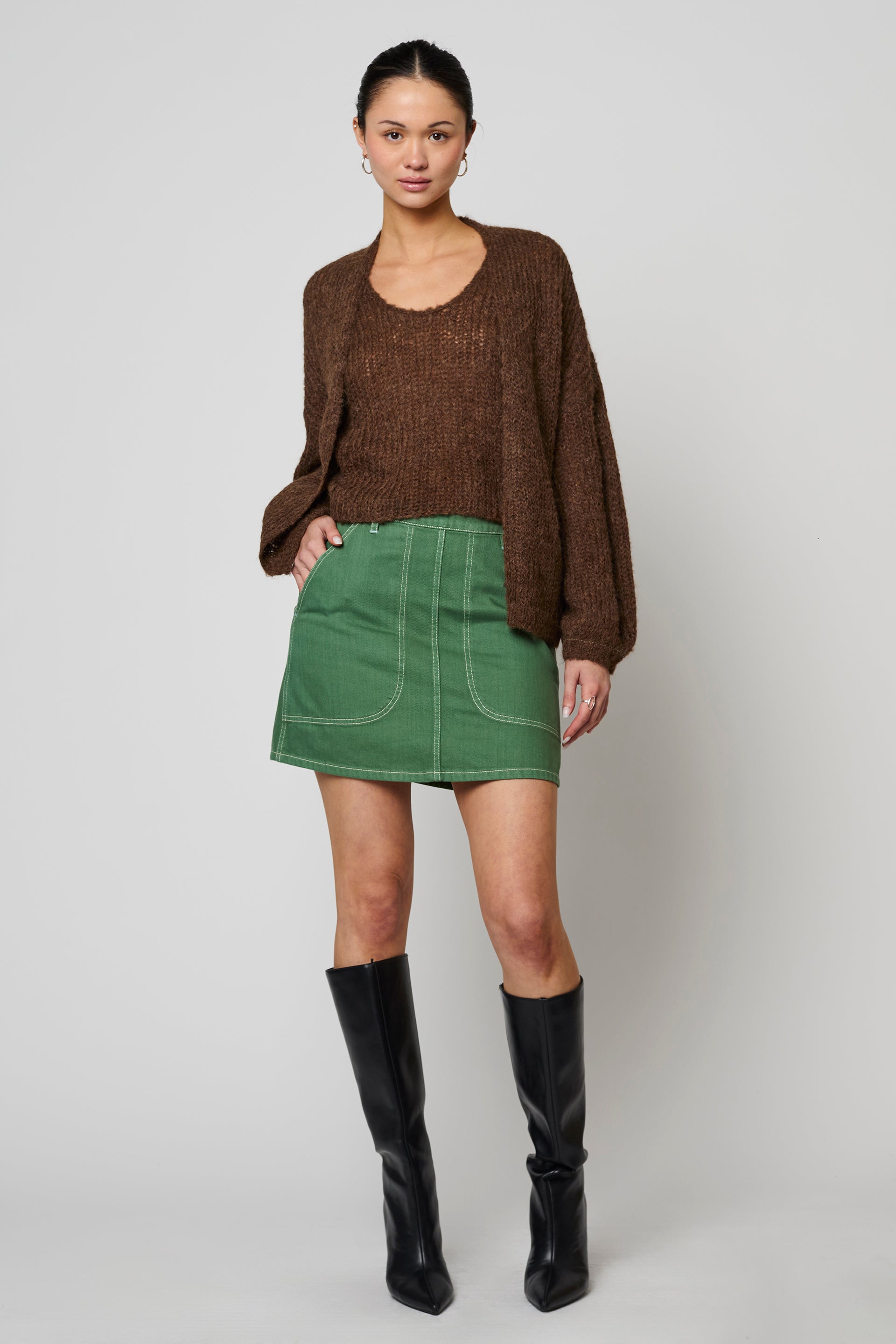 スリ アルパカ エアリー ニットのコーラ カーディガン - アトリエ