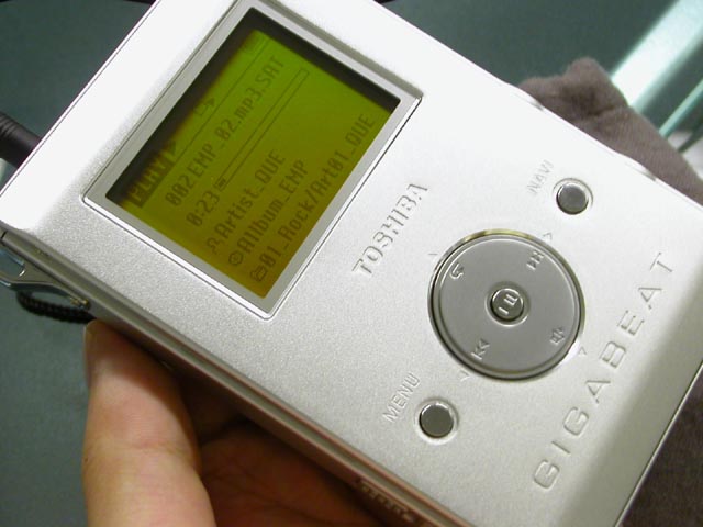 東芝、PCカード型HDDを使用したMP3/WMAプレーヤー