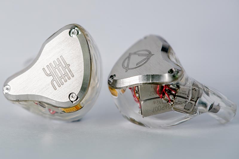 AROMA、12ドライバなどの「Musical Box」イヤフォン。ステンレス