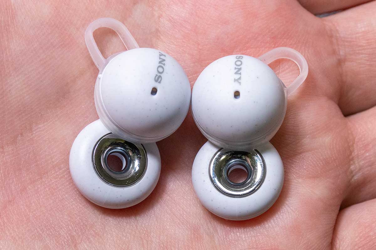 ソニー、ドライバに“穴があいた”新スタイルイヤフォン「LinkBuds