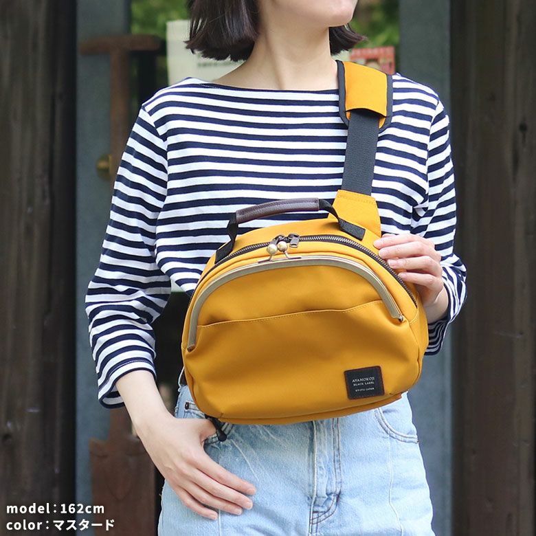 新品同様】 アヤノコウジ ブラックレーベル がま口 ポシェット型