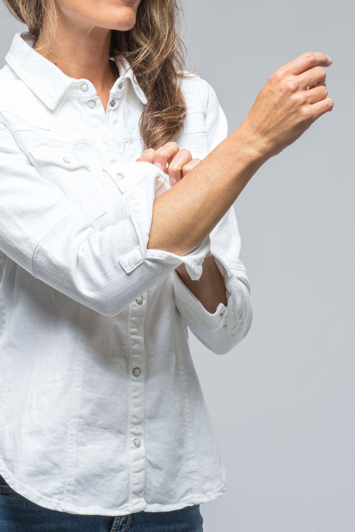 Axel's Premium Denim Sweetwater Denim Shirt In White | Axel's of Vail