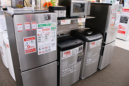 ビックカメラの店員に聞いた、新生活をオシャレに彩るデザイン家電は