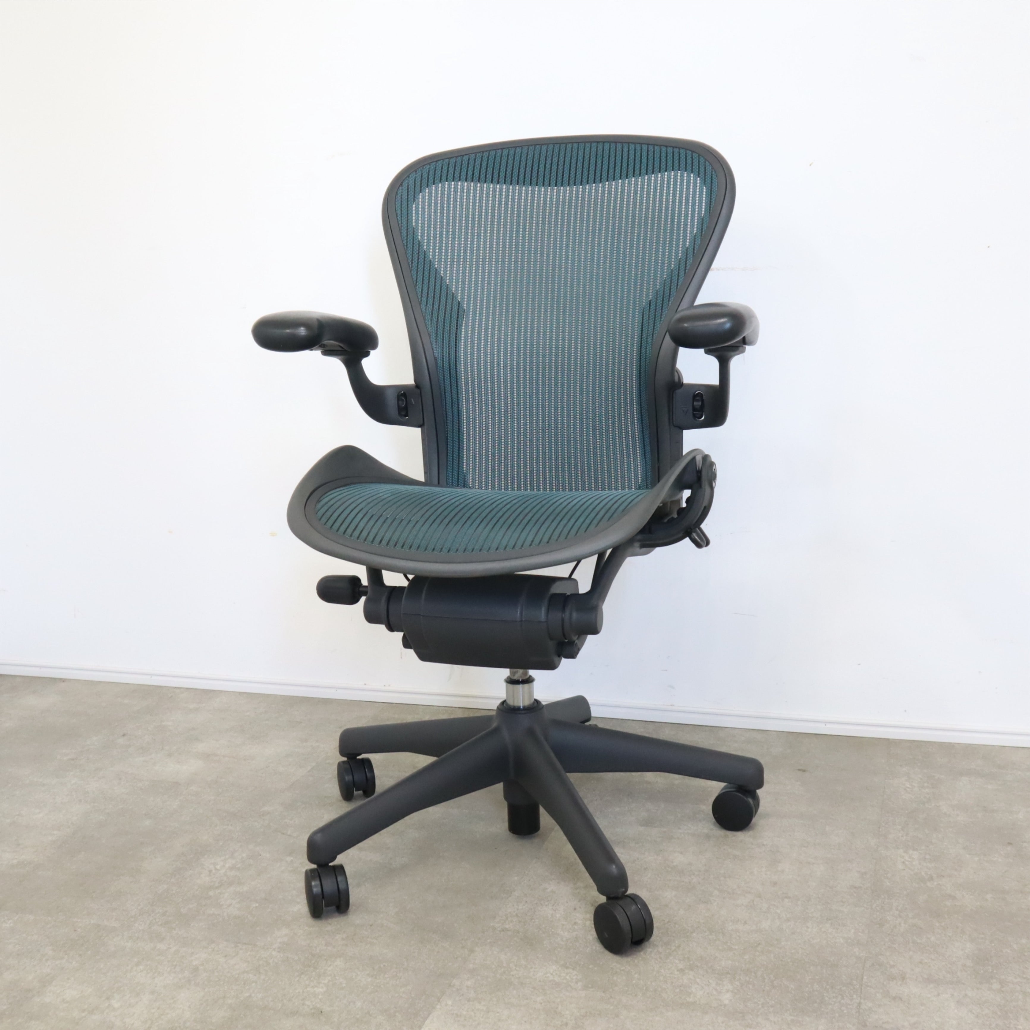 Herman miller ハーマンミラー アーロン チェア JOIFA339 2003年製