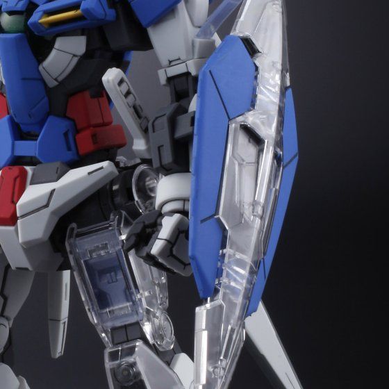 MG 1/100 ガンダムエクシア(プラスクリア外装)│株式会社BANDAI
