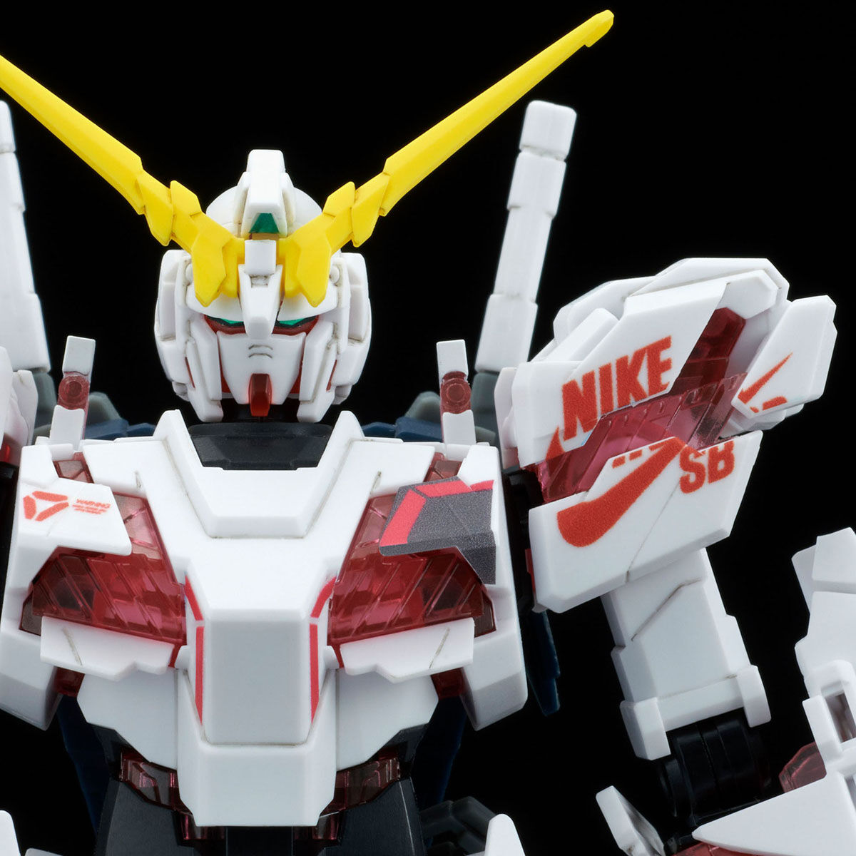 抽選販売】HG 1/144 ユニコーンガンダム（デストロイモード） Ver