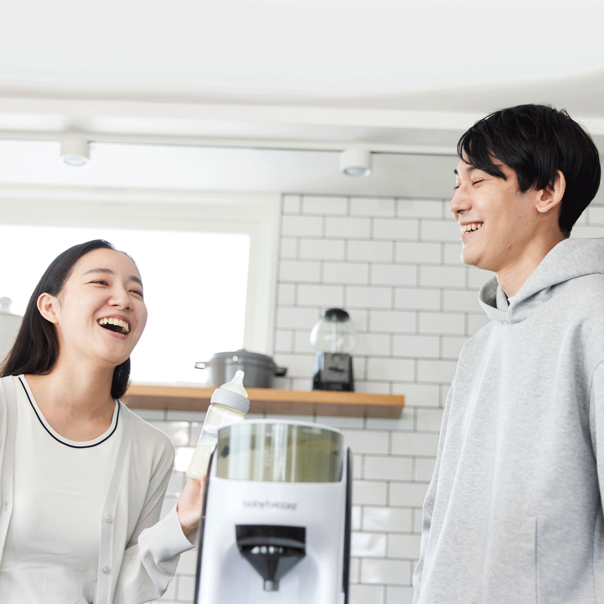 Baby Brezza 自動ミルク調乳器 | 安心・時短・夜間授乳サポートに最適