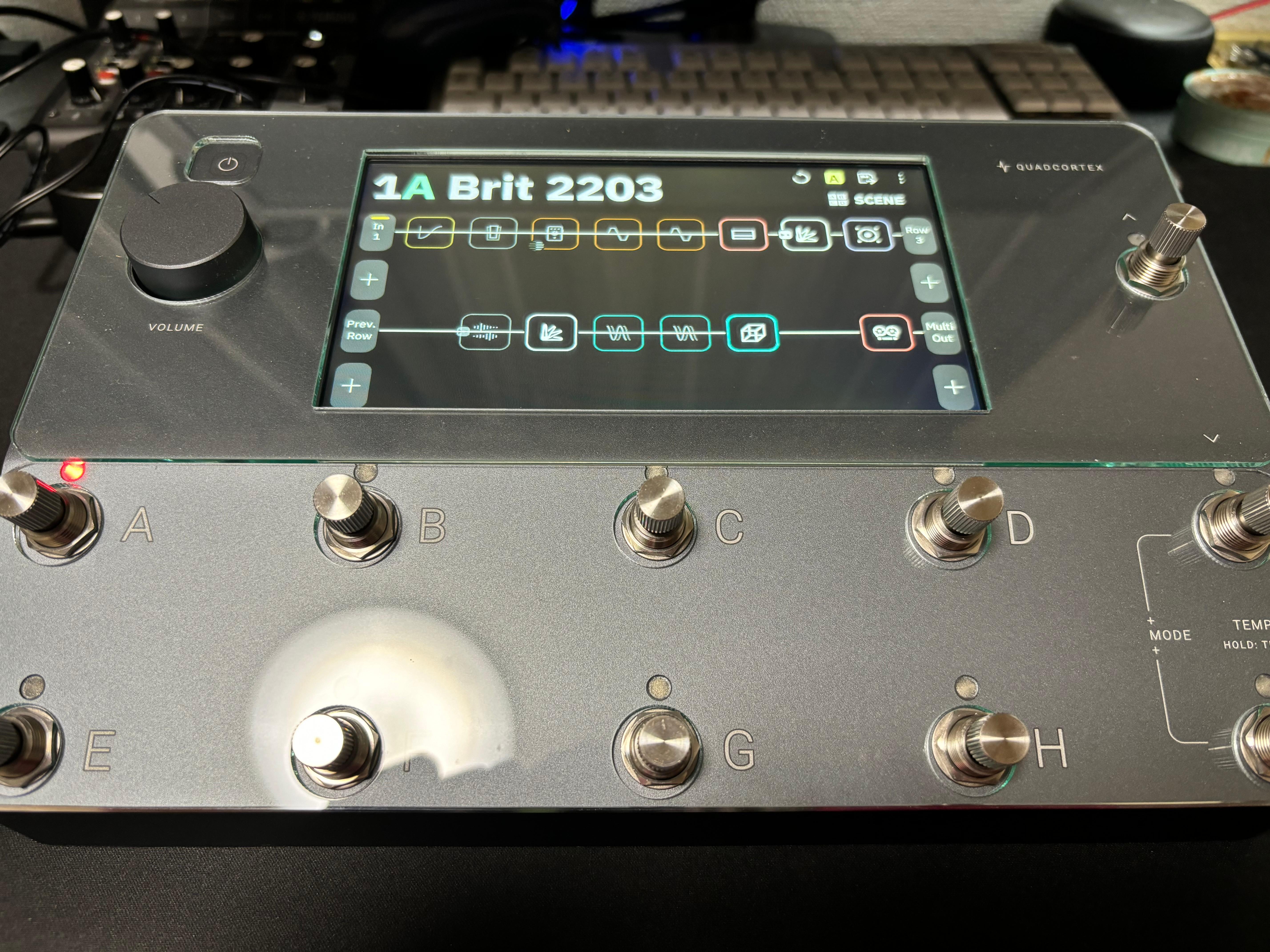 アクリルマーケット｜お客様がデザインしたアクリル板のQuad Cortex