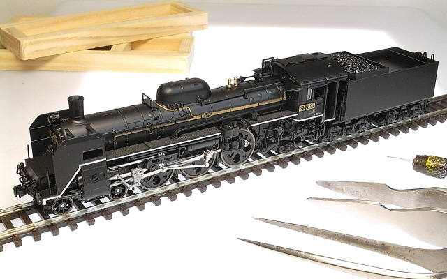KATO C57 4次形 分解: 鉄道模型机上の空論